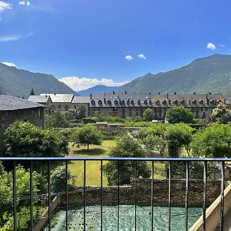 Al Centre D'esterri Amb Vistes Uniques By Rural D'aneu Apartmán *